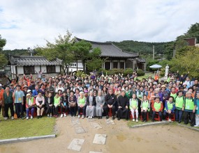 2025년 9월 20일 아침 8시 출발
경기도 남양주시 조안면 능내리에 위치한
마재성지로 전 신자 성지 순례를 다녀왔습니다.

단체사진 및 신자분들 사진입니다.

도움 주신 모든 분들께 감사합니다.