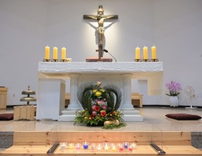 2025년 11월 23일 온 누리의 임금이신 우리 주 예수 그리스도왕 대축일(성서 주간)

교중미사 중 도미니코 수도회 권성환(비오) 신부님 주관으로 후원미사가 있었습니다.

010-5075-3513
후원회 계좌  (우리)  1005-401-083470
많은 후원 부탁드립니다.